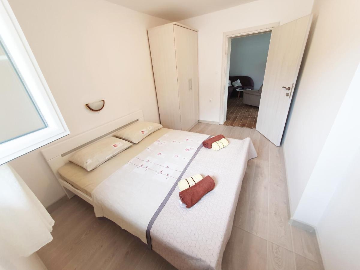 Apartmani Daniela Murter Zewnętrze zdjęcie