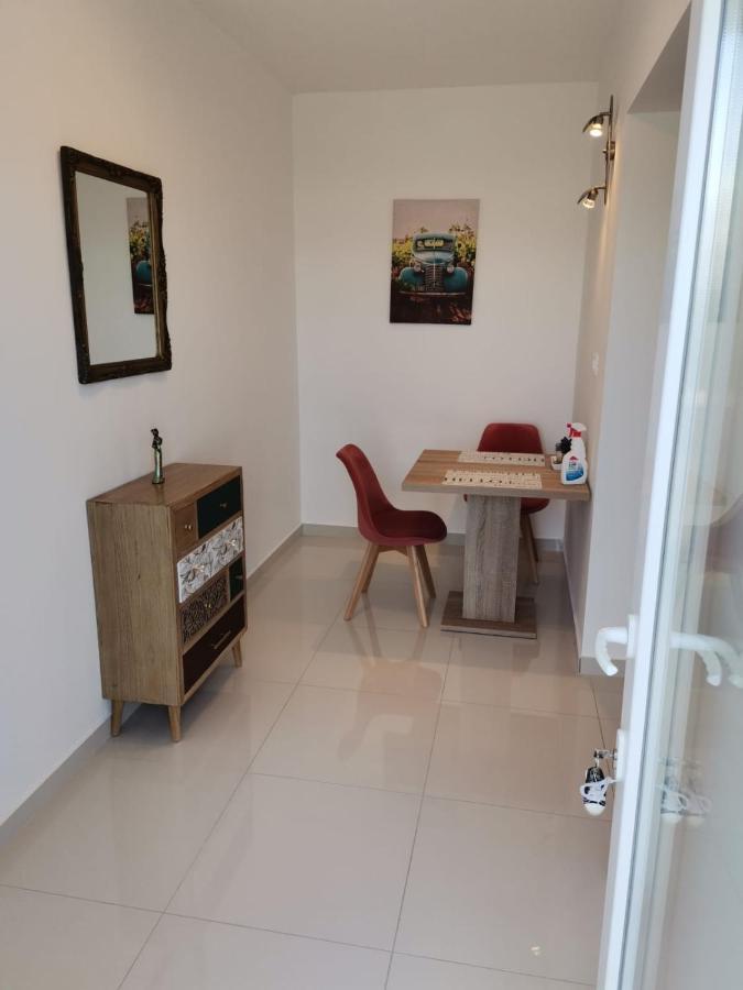 Apartmani Daniela Murter Zewnętrze zdjęcie
