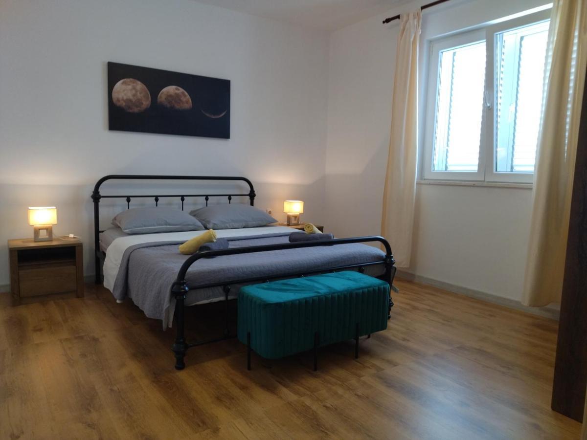 Apartmani Daniela Murter Zewnętrze zdjęcie